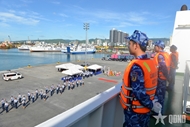 Ship CSB 8002 starts visit and exchange activities in Philippines